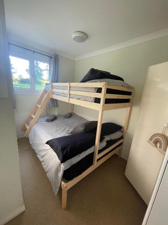 2 Bedroom Holiday Chalet Near Bude Kilkhampton Екстериор снимка