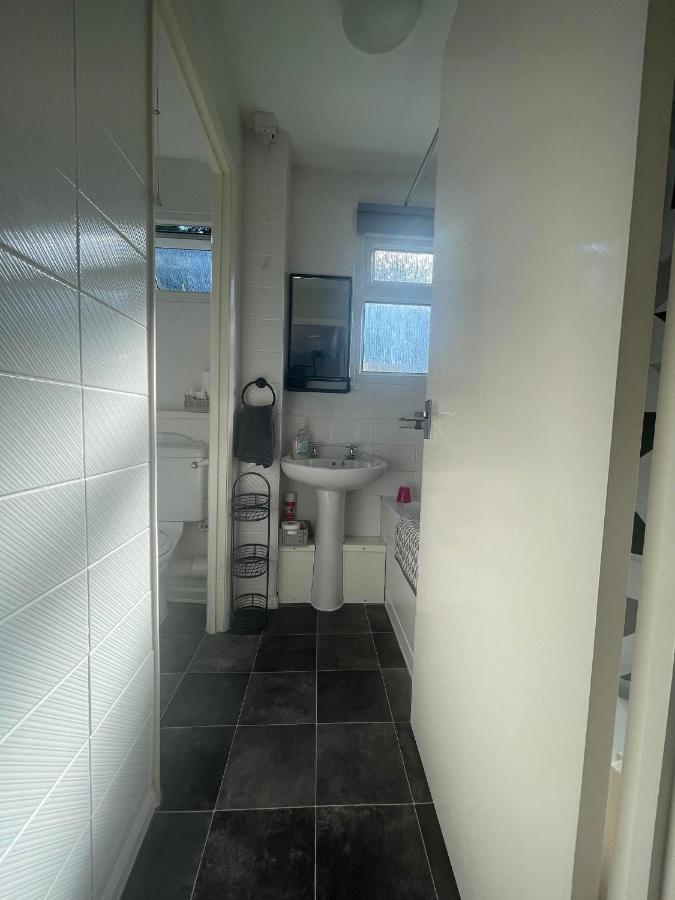 2 Bedroom Holiday Chalet Near Bude Kilkhampton Екстериор снимка