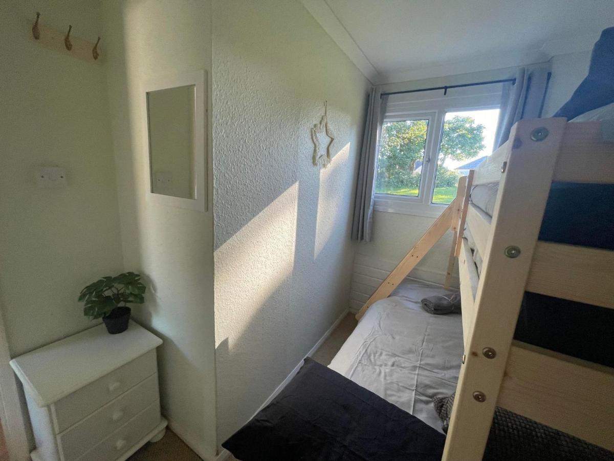 2 Bedroom Holiday Chalet Near Bude Kilkhampton Екстериор снимка