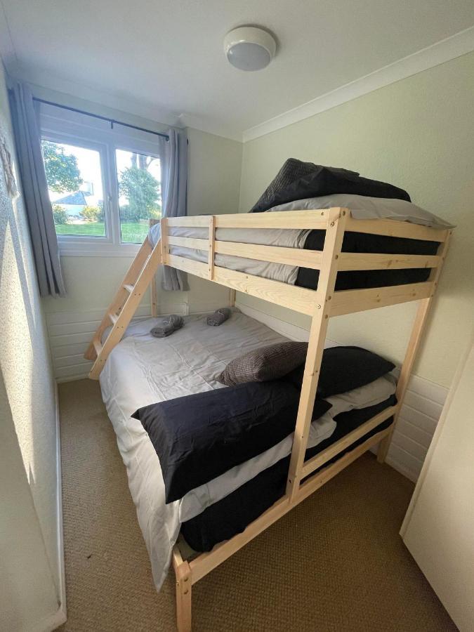 2 Bedroom Holiday Chalet Near Bude Kilkhampton Екстериор снимка